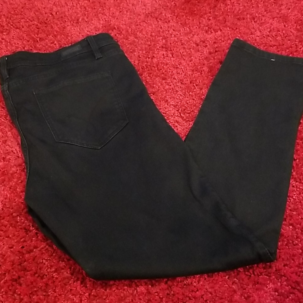 NWOT Women's Weatherproof Black Jean's Sz 16